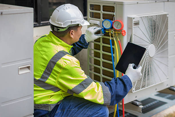 Professional Heat Pump Repair technician working in Tripler Army Medical Center, HI
